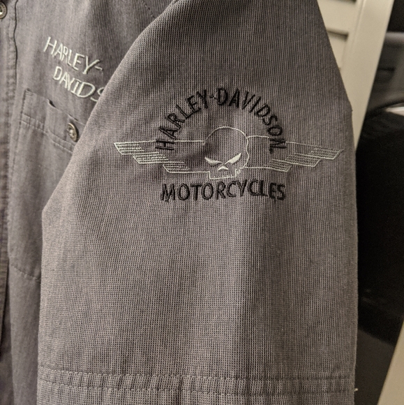 Men's Harley Davidson gray short sleeve button up - Picture 2 of 3